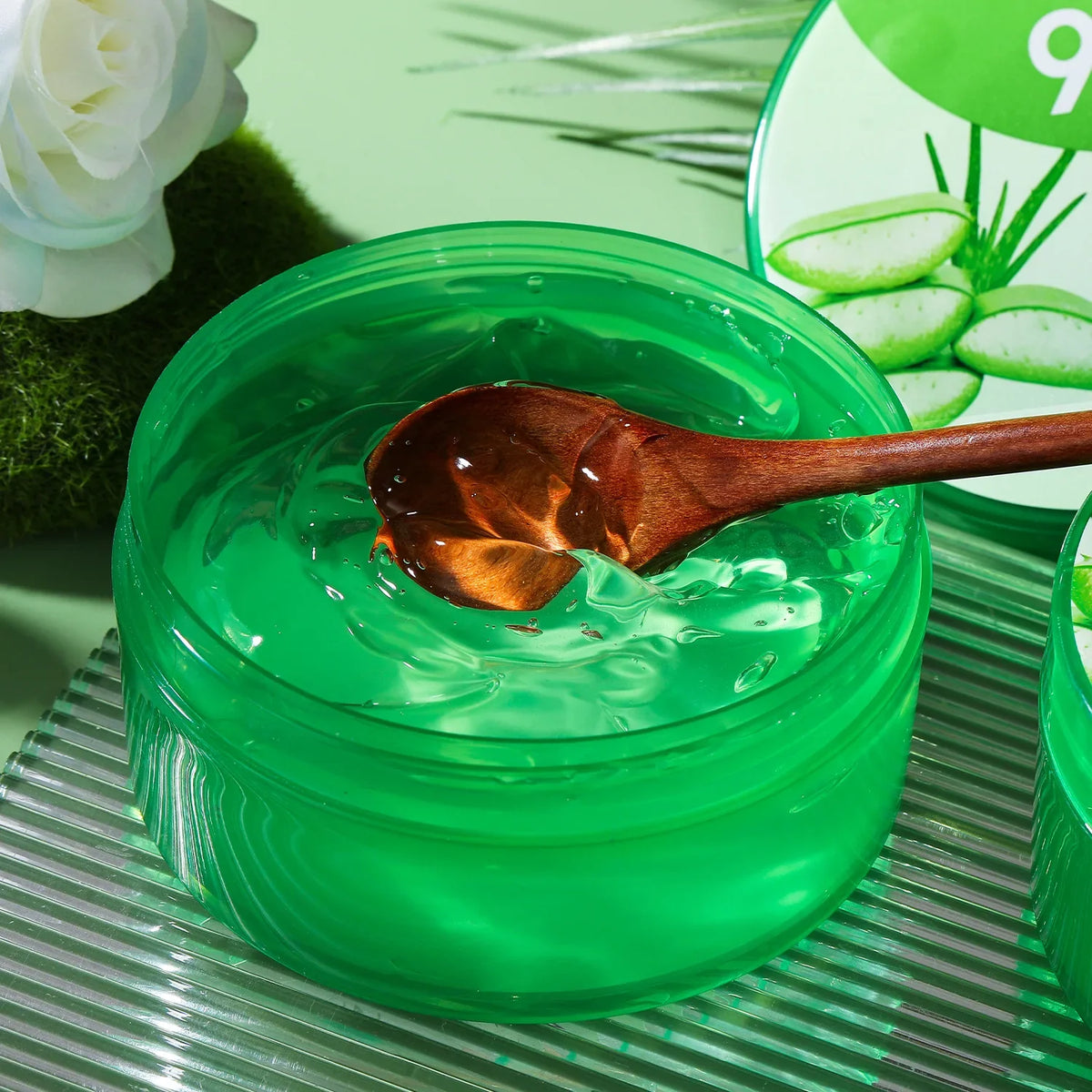 Hidratante Facial Gel de Aloe Vera 300g – Multiuso para Hidratação e Reparação da Pele [COMPRE 1 E LEVE 2]